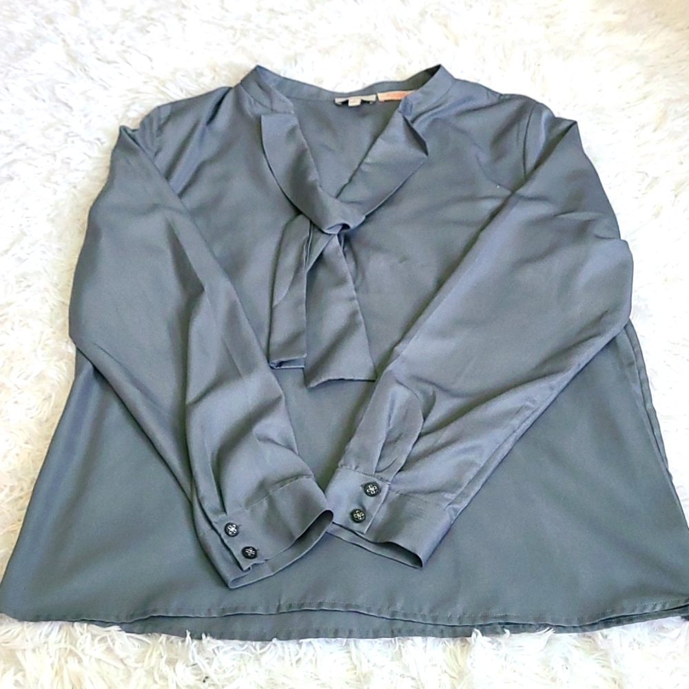Limited dress shirt